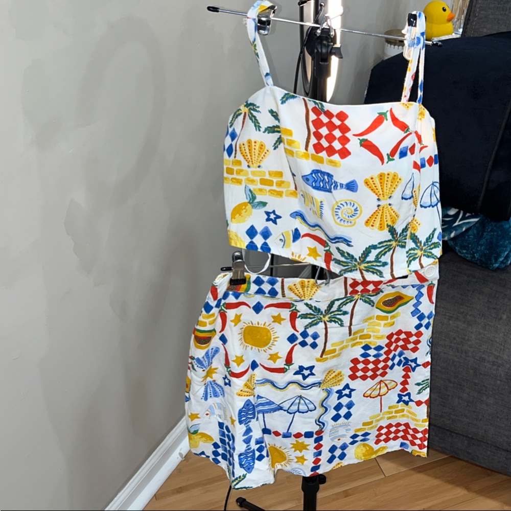 Colorful Patterned Sleeveless Top and matching skit two piece set